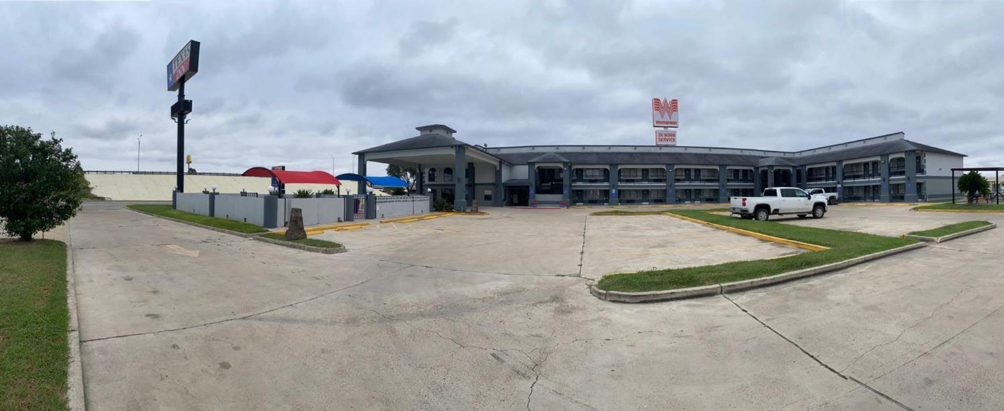 Texas Inn And Suites Raymondville Exterior foto