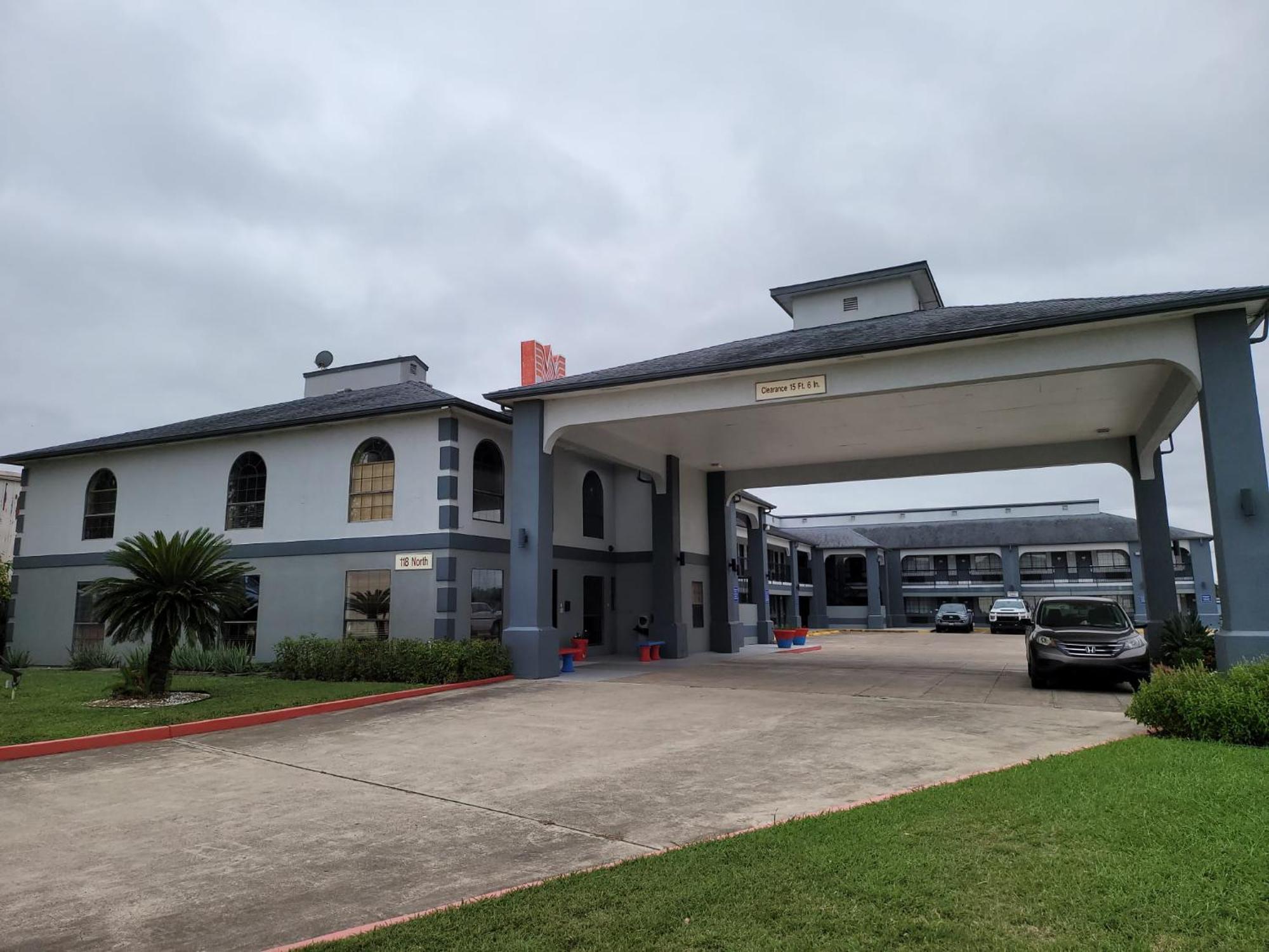 Texas Inn And Suites Raymondville Exterior foto