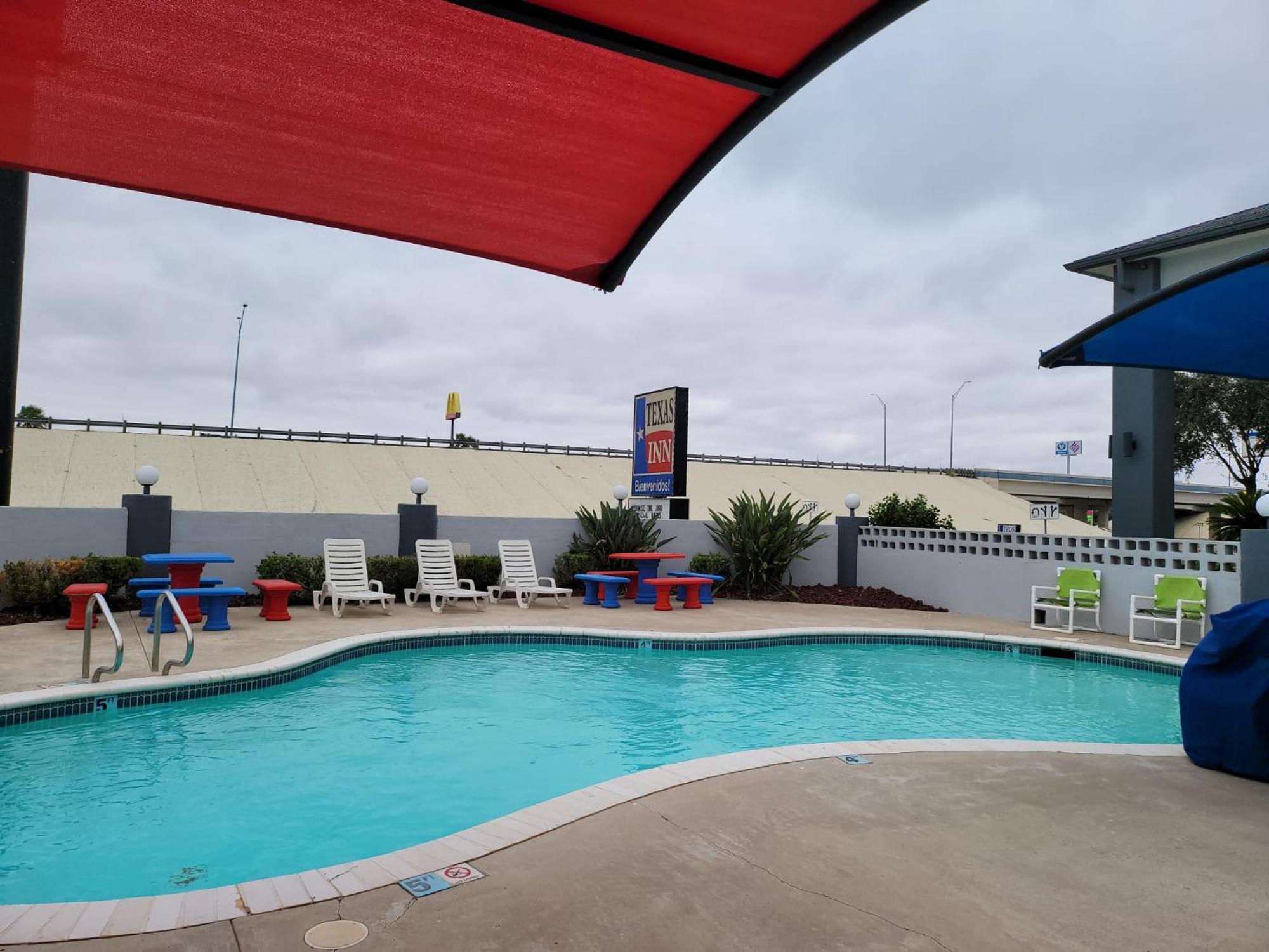 Texas Inn And Suites Raymondville Exterior foto